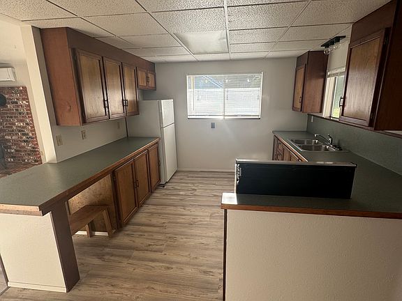 5th image of 120 Wheeler Ave