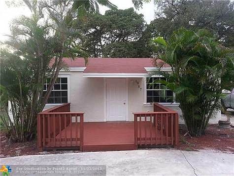 1st image of 1357 SW 25th Ave