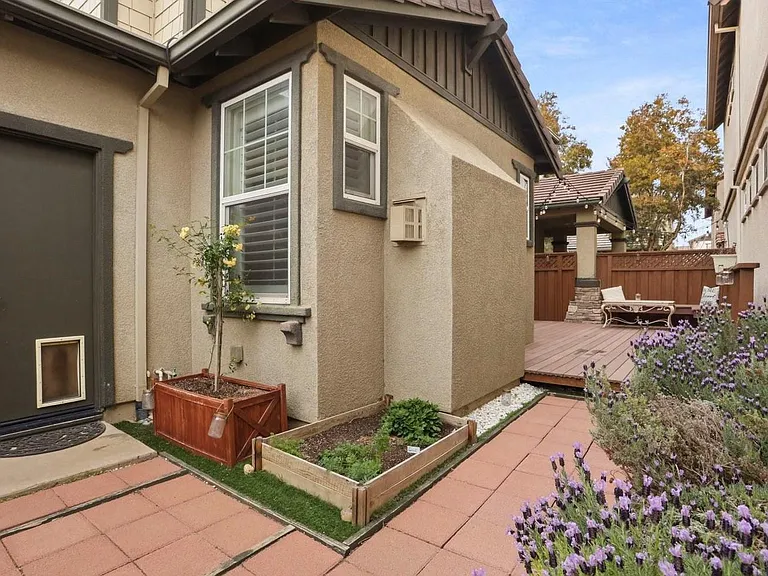 171 W Santa Cruz Way — Photo 38