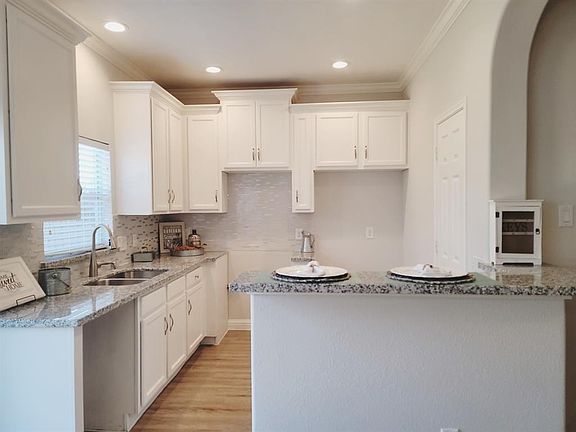2nd image of 6135 Yorktown Meadow Ln