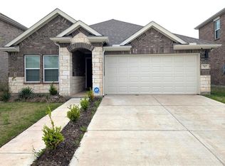 717 Fossil Grove Dr, Royse City, TX 75189