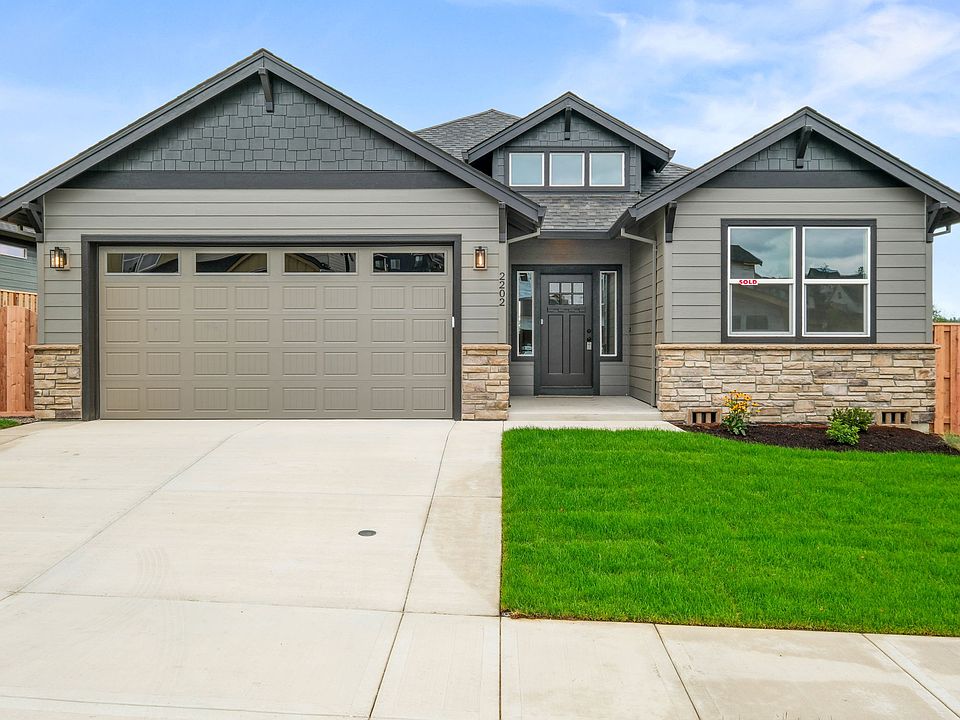 1st image of 798 NE Alderwood Dr