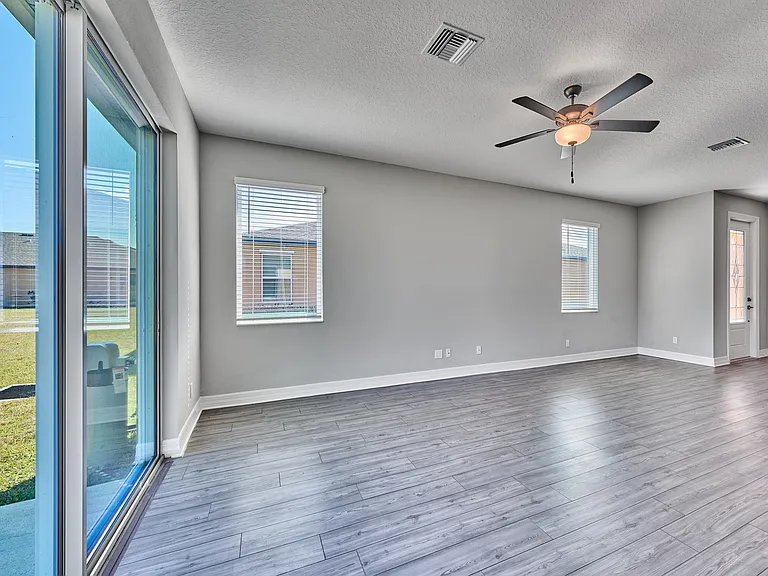 1810 Celebration Dr — Photo 53