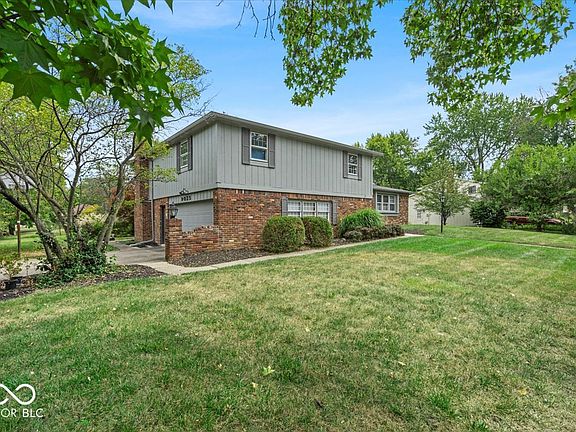 3rd image of 9025 Dewberry Ct
