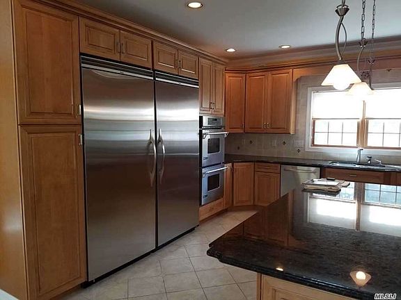 5th image of 35 Hilltop Ln