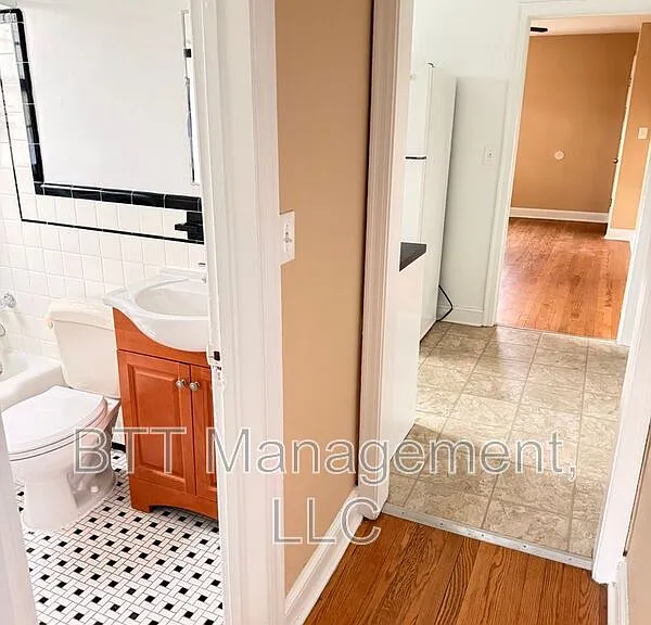 8401 Greenwood Ave #3 — Photo 60