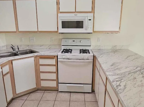 2873 Sunnyview Ln, Eugene, OR 97405