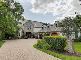 250 Monastery Hill Dr, Oconomowoc, WI