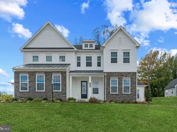 16502 Golden Crown Dr, Upper Marlboro, MD 20774