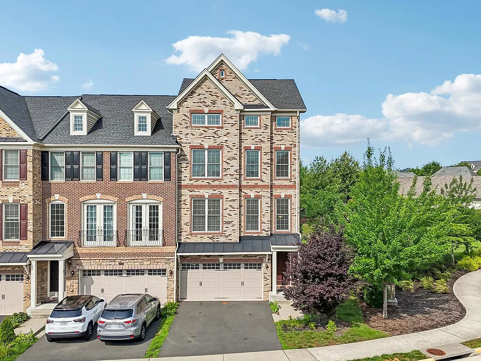 24991 Cambridge Hill Ter