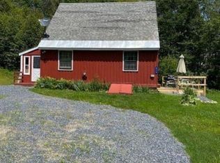 470 Alpenwald Ln, Readsboro, VT 05350