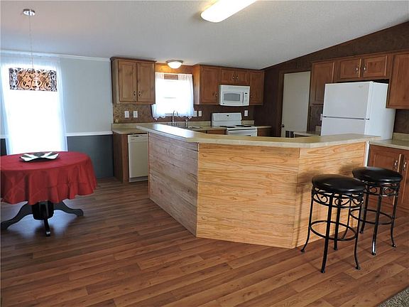 2nd image of 428 County Road 1520