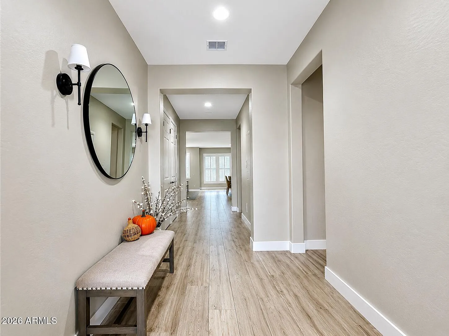 4 bed, 2.5 bath, 2640 sqft, $2,600 — Photo 3
