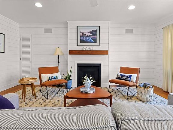 3rd image of 76 R St