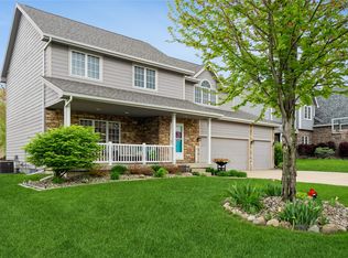 4110 Belair Dr, Urbandale, IA 50322