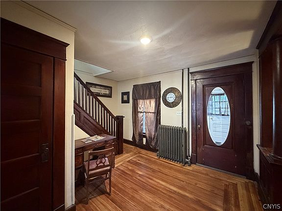 5th image of 114 Spring St