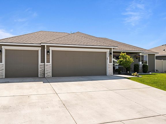 2nd image of 7906 Babine Dr