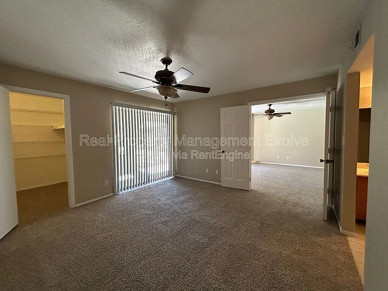 9465 N 92nd St #108 — Photo 17