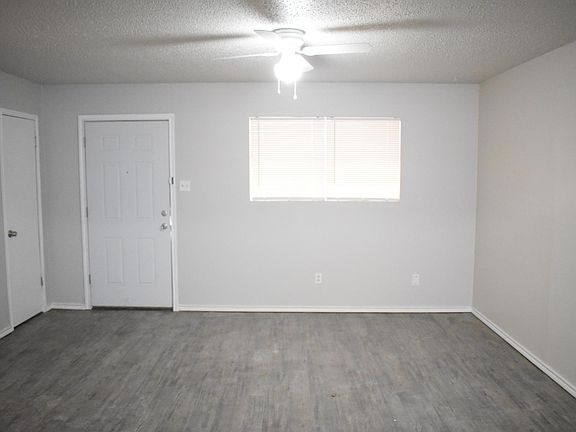 3rd image of 1606 Elkhart Ave APT 6