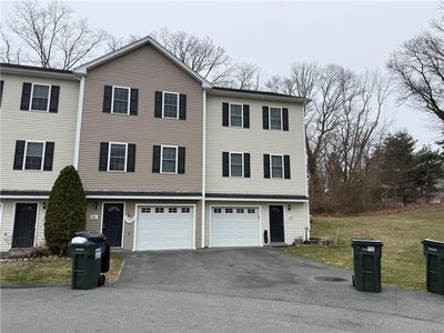 75 Esmond St #5D, West Warwick, RI, 02893