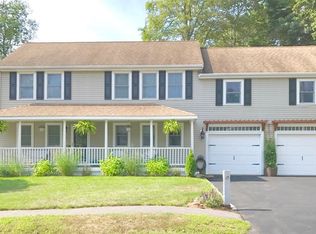 15 Drury Ln, Natick, MA 01760
