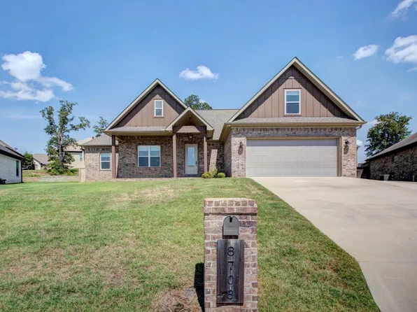8708 Trail Creek Dr, Sherwood, AR 72120