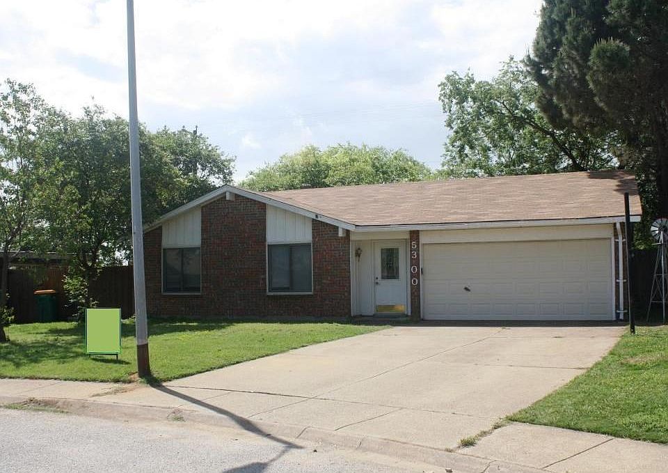 1st image of 5300 Duchess Ct