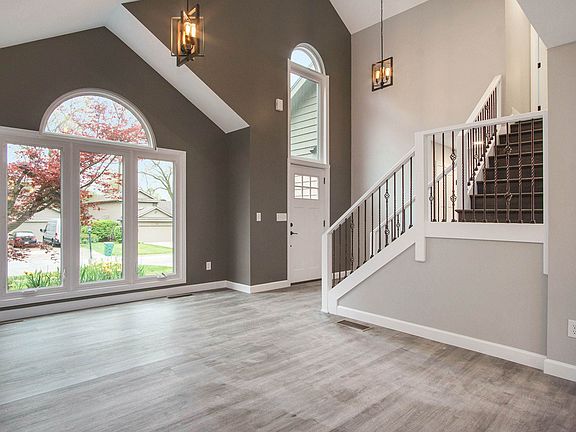 2nd image of 17849 Amberwood Ln