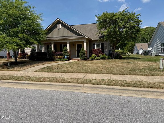 2nd image of 125 E Moss Creek Dr