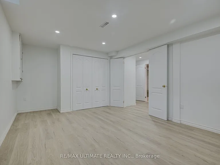 5 Bayswater Ave — Photo 25