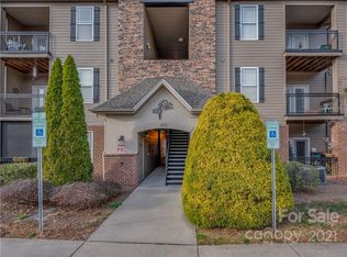 202 Brickton Village Cir UNIT 102, Fletcher, NC 28732