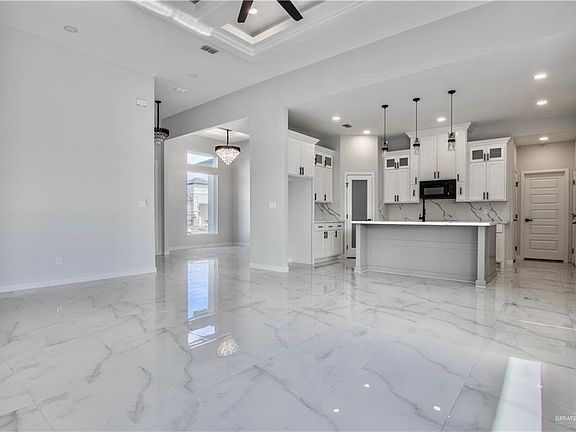 5th image of 3012 S Auburndale Ave