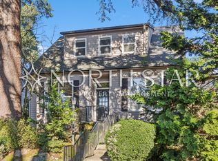 135 Wilbur St, Lake Oswego, OR 97034