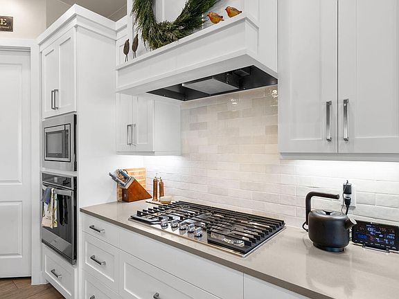 4th image of 534 W Fitness Way