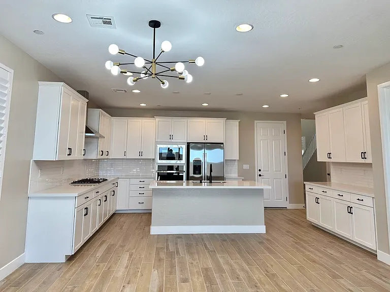11825 Pandion Ave — Photo 5