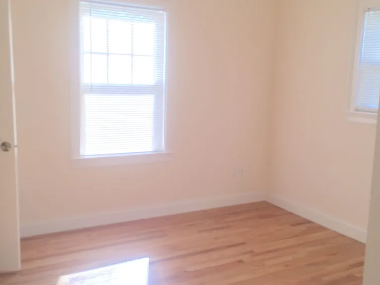 75-77 Beechcroft St #3 — Photo 6
