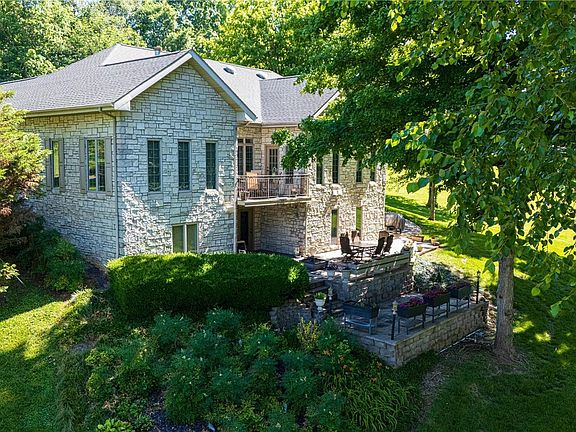 3rd image of 244 Windwood Lake Dr