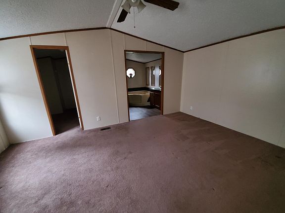 5th image of 125 Sara Ln