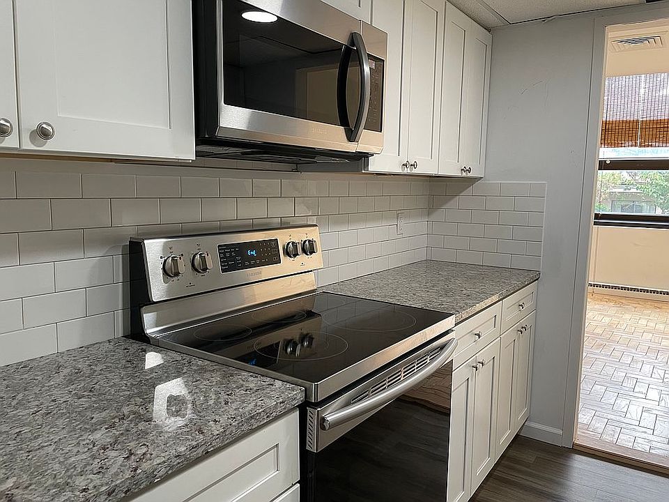 1st image of 72 Vacca Dr