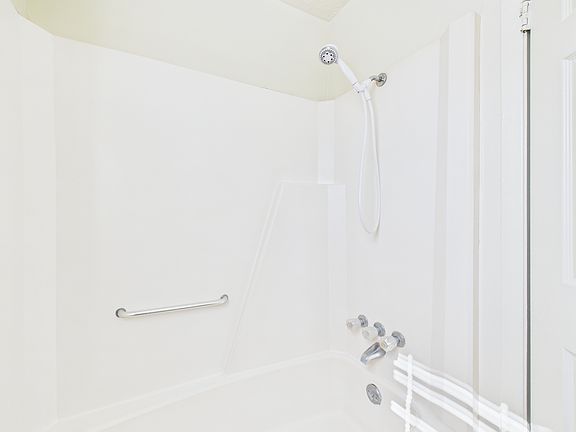 3rd image of 2902 Prairie Flower Cir