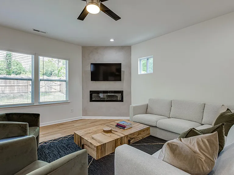 2501 Whites Creek Pike — Photo 2