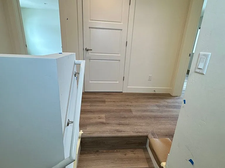 405 Laurel St — Photo 6