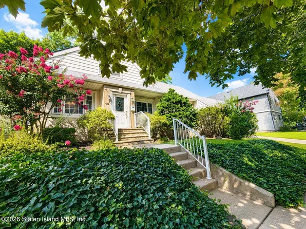 10 Greenwood Ave, Staten Island, NY 10301