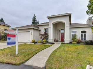 106 Valley Falls Pl, Folsom, CA 95630