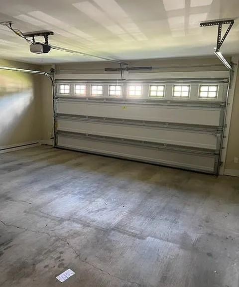 2197 Spring Grv W — Photo 11