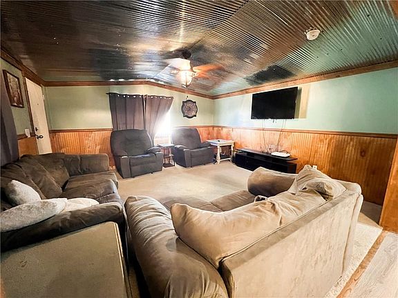 4th image of 213 Williams Rd