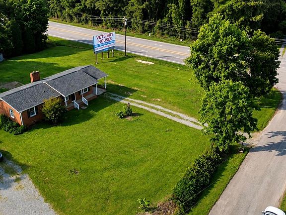 2nd image of 1002 Northview Dr
