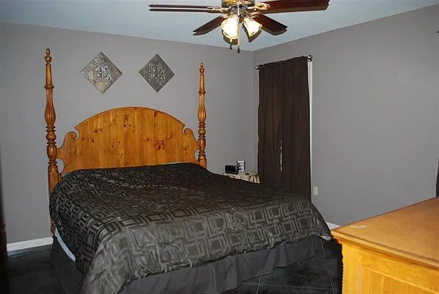 3302 Colony Dr — Photo 5