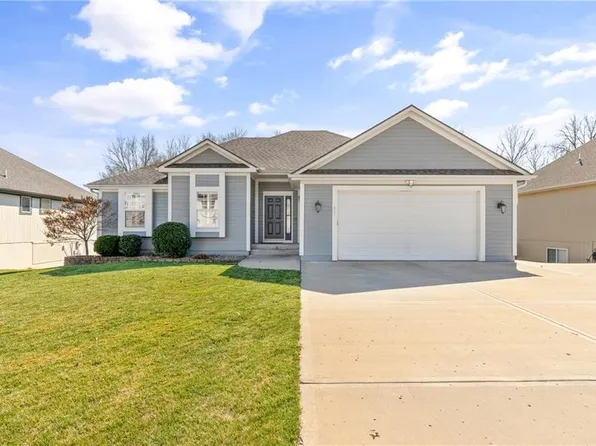 605 Fairway Rd, Belton, MO 64012