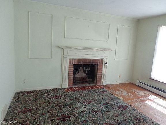3rd image of 14 Skyline Dr